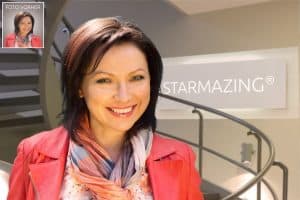 Pressefoto STARMAZING Lidia Nicklaus im vorher-nachher Vergleich. Produziert mit STARMAZING-Technik in 3D Optik und Firmenlogo Einbau. Spart Reisekosten und kein vor Ort Fotoshooting erforderlich. Es reicht ein Porträtfoto auf STARMAZING.de hochzuladen.