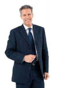 Vorstellungsgespräch Kleidung für Herren bei Bewerbung für einen Bürojob mit Führungsfunktion oder für einen Bürojob ohne Führungsposition in konservativen Branchen z.B. Banken.