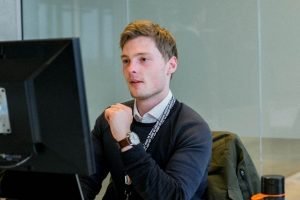 Vom Studentenjob zum Vollzeitjob durch offene Stelle im Unternehmen: Diese 7 Schritte zeigen, wie man von einem Studentenjob zu einem festen Vollzeitjob direkt nach dem Studium kommt, wenn einem die Firma gut gefällt.