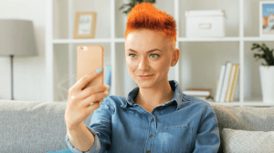 Lebenslauf PDF mit Video: Das macht maximalen Eindruck auf Personaler. Vorlage und passende Smartphone App auf STARMAZING als Download für die erfolgreichsten Bewerbungen von heute.