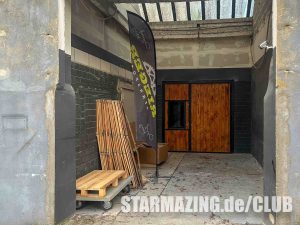 Eingangsbereich des Club Mönchengladbach mit direktem Zugang zur Halle