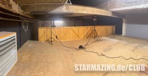 Perspektive von der Empore im Club Mönchengladbach mit Blick auf die Halle
