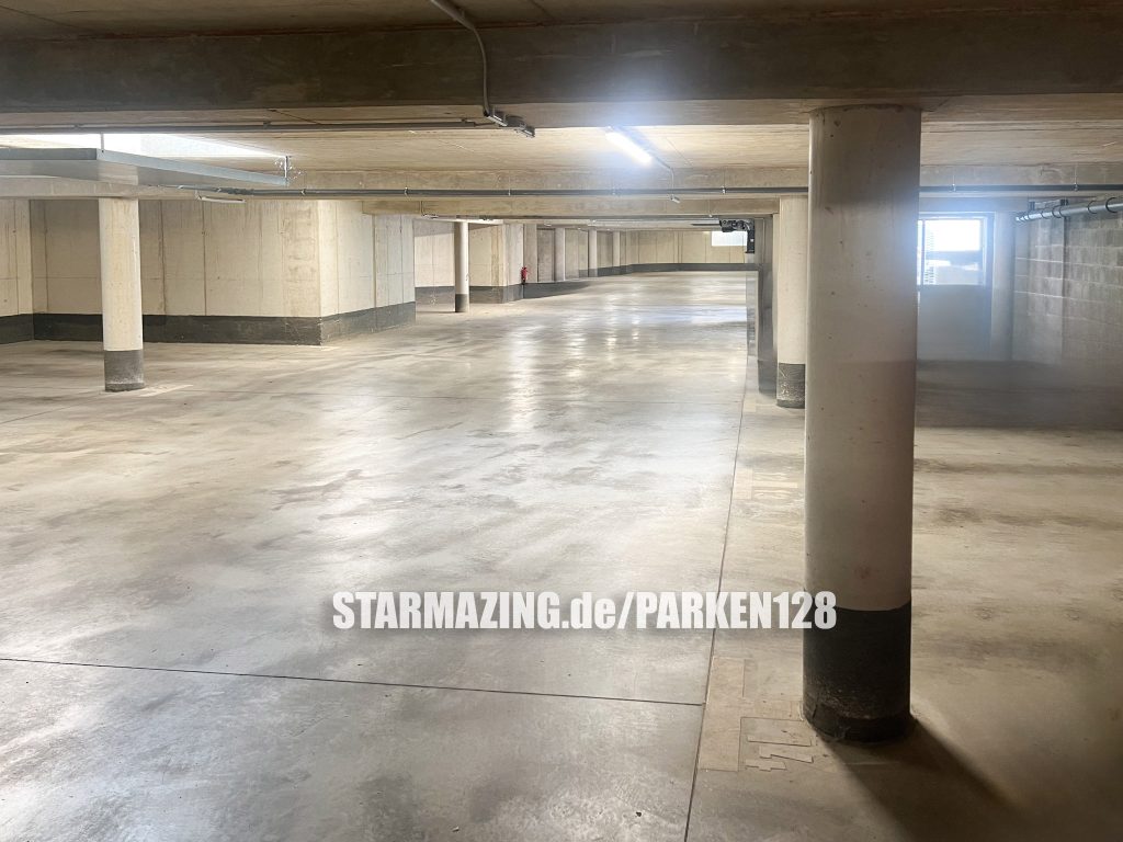 Innenansicht XXL Tiefgaragenstellplatz Mönchengladbach – barrierefrei Innenansicht XXL Tiefgaragenstellplatz Mönchengladbach – barrierefrei