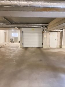 Detail Fahrzeugaufzug Tiefgarage Lützowstraße Mönchengladbach